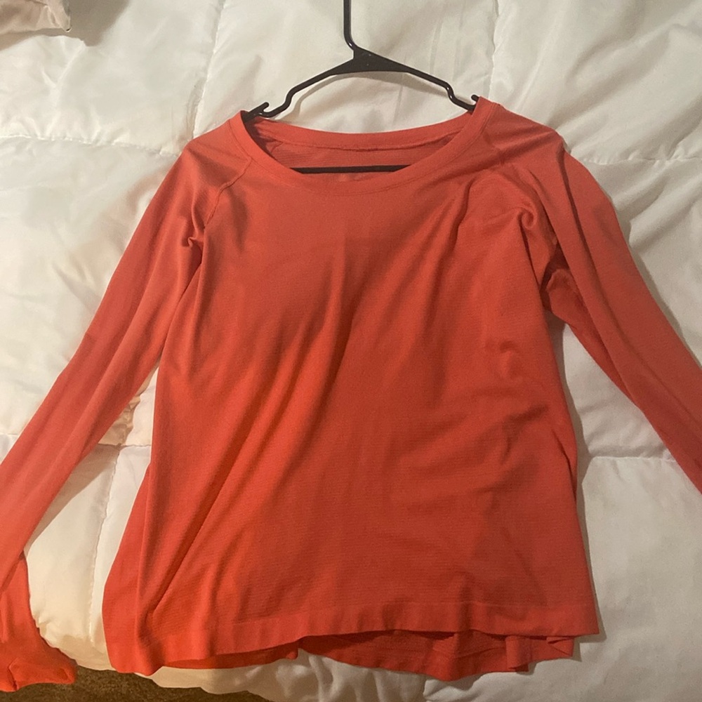 Lululemon Swiftly Tech Long-Sleeve